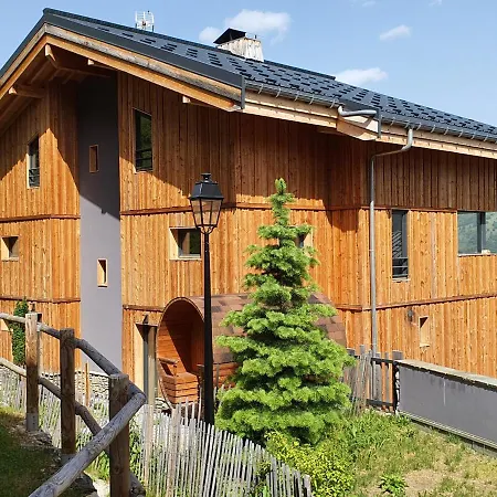 Snoweden Chalet